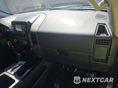 2014 Nissan TITAN SV Crew Cab Short Bed - zdjęcie 19 z 27 - miniatura