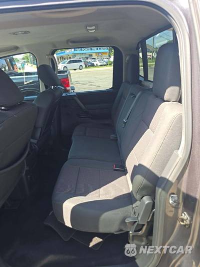 2014 Nissan TITAN SV Crew Cab Short Bed - zdjęcie 13 z 27 - miniatura