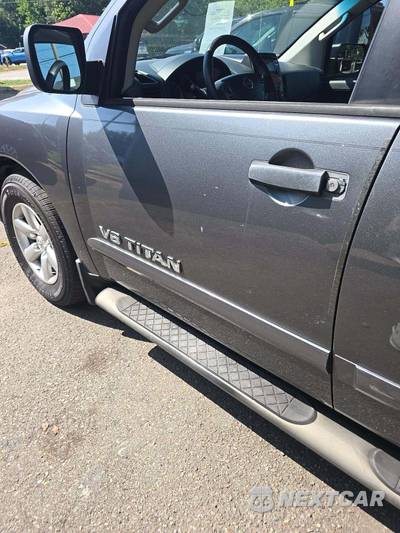 2014 Nissan TITAN SV Crew Cab Short Bed - zdjęcie 25 z 27 - miniatura