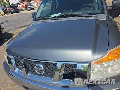 2014 Nissan TITAN SV Crew Cab Short Bed - zdjęcie 24 z 27 - miniatura