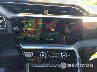 2022 GMC Sierra 1500 Denali Crew Cab Short Bed 5SA - zdjęcie 7 z 19 - miniatura