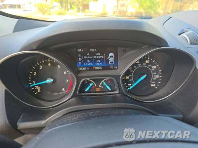 2019 Ford Escape SE - zdjęcie 6 z 18 - miniatura