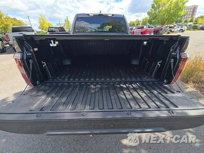 2026 Toyota Tundra Platinum Crew Cab Short Bed - zdjęcie 11 z 17 - miniatura