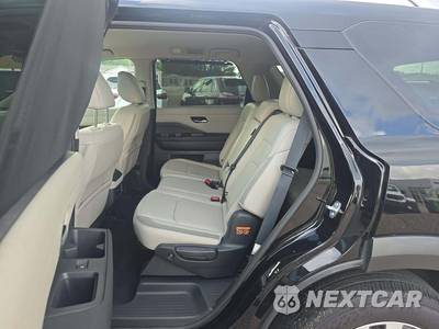 2025 Nissan Pathfinder SL - zdjęcie 10 z 19 - miniatura