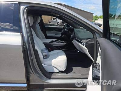 2024 Cadillac LYRIQ Luxury 1 w/1SC - zdjęcie 16 z 20 - miniatura