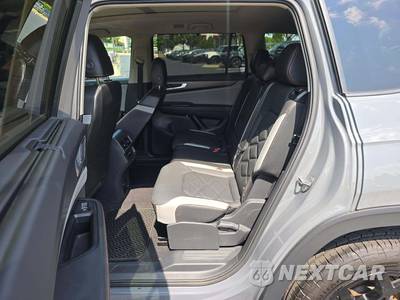 2024 Volkswagen Atlas 2.0T Peak Edition SE w/Technology - zdjęcie 10 z 18 - miniatura
