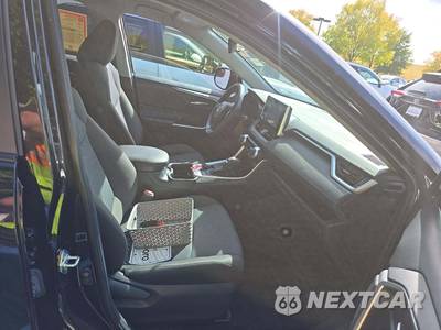 2025 Toyota RAV4 XLE - zdjęcie 18 z 24 - miniatura