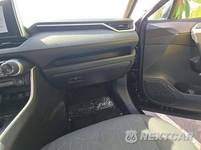 2025 Toyota RAV4 XLE - zdjęcie 19 z 24 - miniatura
