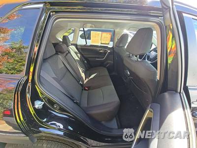 2025 Toyota RAV4 XLE - zdjęcie 16 z 24 - miniatura