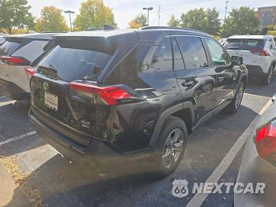 2025 Toyota RAV4 XLE - zdjęcie 3 z 24 - miniatura