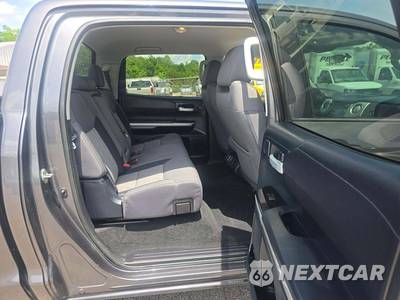 2017 Toyota SR5 - zdjęcie 13 z 25 - miniatura
