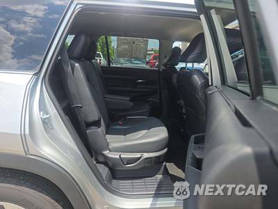 2025 Toyota Grand Highlander XLE - zdjęcie 14 z 19 - miniatura
