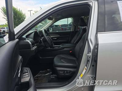2025 Toyota Grand Highlander XLE - zdjęcie 3 z 20 - miniatura