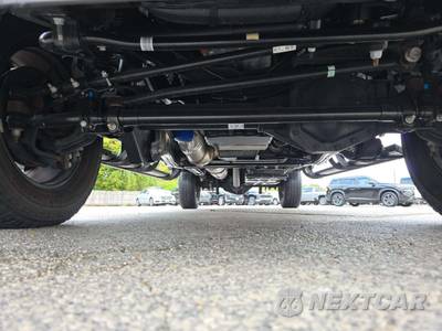 2025 Ford Super Duty F-350 Lariat Crew Cab Medium Bed - zdjęcie 17 z 17 - miniatura