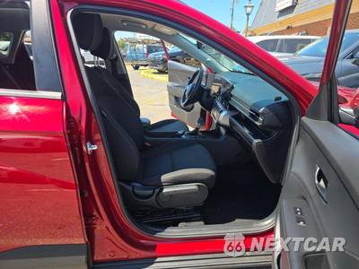 2025 Hyundai Kona SEL - zdjęcie 18 z 24 - miniatura