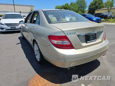 2011 Mercedes-Benz C 300 - zdjęcie 2 z 33 - miniatura