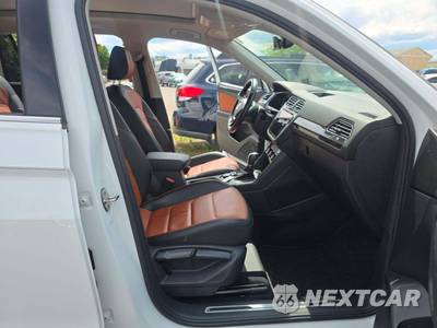 2019 Volkswagen Tiguan SEL Premium - zdjęcie 18 z 23 - miniatura