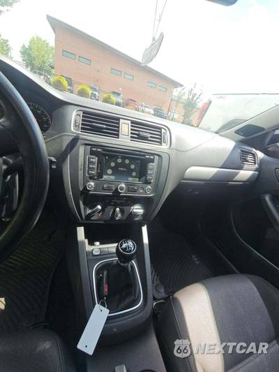 2012 Volkswagen Jetta TDI Sedan - zdjęcie 10 z 26 - miniatura