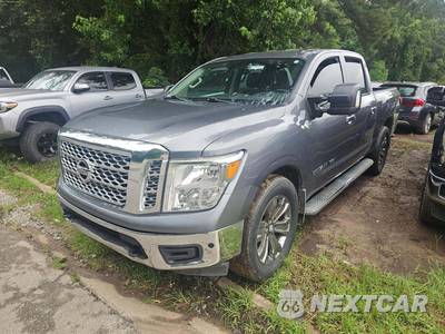 2019 Nissan TITAN SV Crew Cab Short Bed