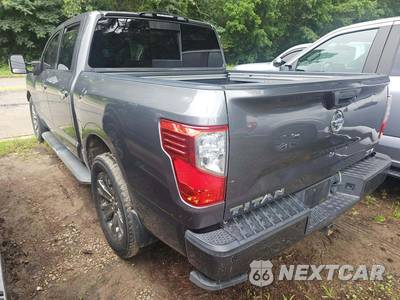 2019 Nissan TITAN SV Crew Cab Short Bed - zdjęcie 2 z 24 - miniatura