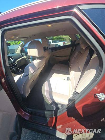2016 Hyundai Tucson SE w/Beige Interior - zdjęcie 13 z 21 - miniatura