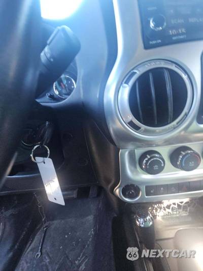 2017 Jeep Wrangler Unlimited Hard Rock Edition - zdjęcie 8 z 20 - miniatura