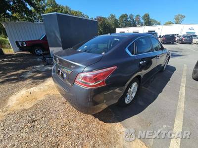 2013 Nissan Altima 2.5 SV Sedan - zdjęcie 3 z 20 - miniatura