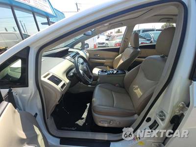 2015 Toyota Prius v Five - zdjęcie 6 z 22 - miniatura