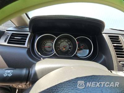 2007 Nissan Versa 1.8 SL Sedan - zdjęcie 9 z 20 - miniatura