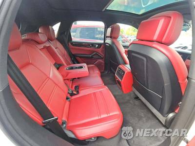 2022 Porsche Cayenne - zdjęcie 16 z 22 - miniatura