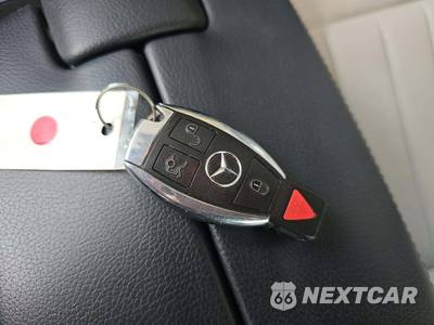 2014 Mercedes-Benz E 550 4MATIC Sedan - zdjęcie 8 z 24 - miniatura