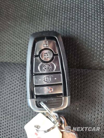 2026 Ford Explorer Tremor - zdjęcie 8 z 21 - miniatura