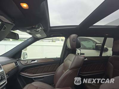 2016 Mercedes-Benz GL 550 4MATIC - zdjęcie 11 z 24 - miniatura