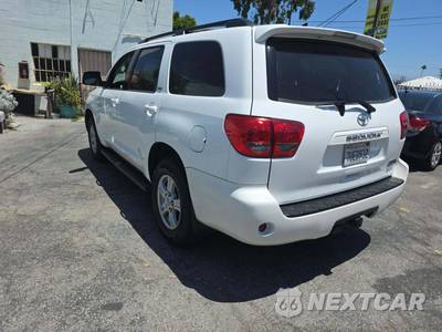 2016 Toyota Sequoia SR5 - zdjęcie 2 z 21 - miniatura