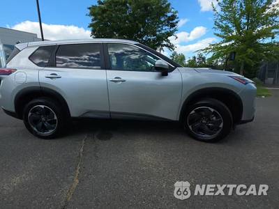 2025 Nissan Rogue SV - zdjęcie 5 z 30 - miniatura