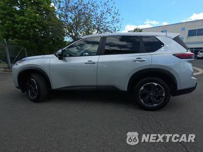 2025 Nissan Rogue SV - zdjęcie 3 z 30 - miniatura