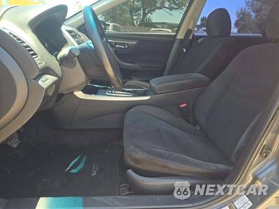 2015 Nissan Altima 2.5 S - zdjęcie 3 z 39 - miniatura