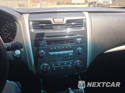 2015 Nissan Altima 2.5 S - zdjęcie 7 z 39 - miniatura