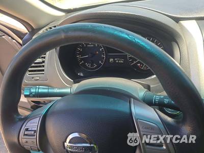 2015 Nissan Altima 2.5 S - zdjęcie 18 z 39 - miniatura