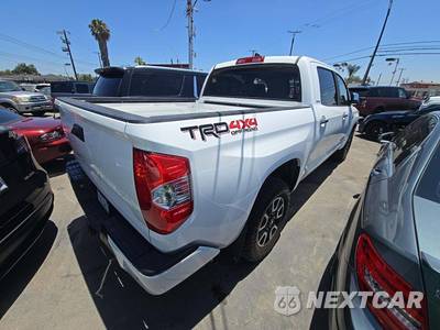 2021 Toyota Tundra Limited Crew Cab Short Bed - zdjęcie 3 z 27 - miniatura