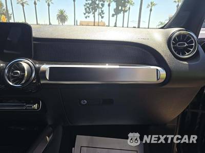2021 Mercedes-Benz GLB 250 - zdjęcie 19 z 24 - miniatura