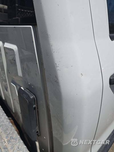 2015 Chevrolet Silverado 3500HD Cab Chassis WT Regular Cab 1WT w/Built-In Wi-Fi DRW - zdjęcie 32 z 38 - miniatura