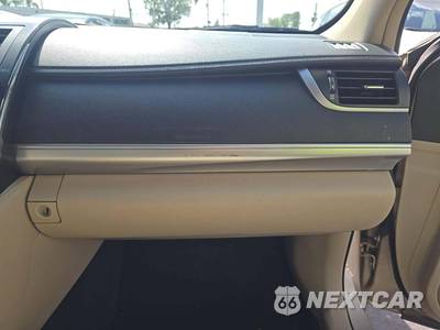 2012 Toyota Camry LE - zdjęcie 19 z 31 - miniatura