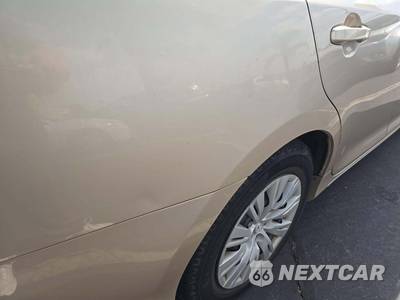 2012 Toyota Camry LE - zdjęcie 29 z 31 - miniatura