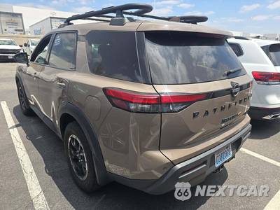 2023 Nissan Pathfinder Rock Creek - zdjęcie 2 z 28 - miniatura