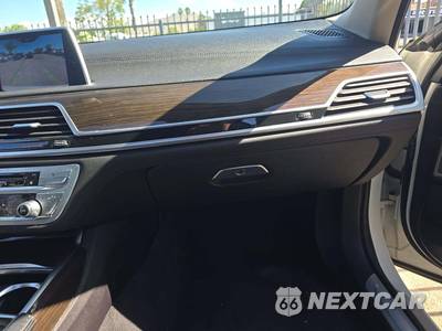 2018 BMW 7 Series Sedan 740i - zdjęcie 19 z 26 - miniatura