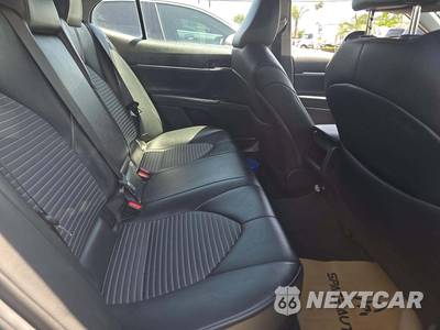 2018 Toyota Camry SE - zdjęcie 16 z 25 - miniatura