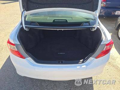 2012 Toyota Camry SE - zdjęcie 14 z 54 - miniatura