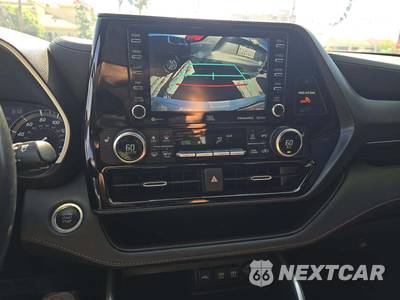 2021 Toyota Highlander XSE - zdjęcie 10 z 29 - miniatura