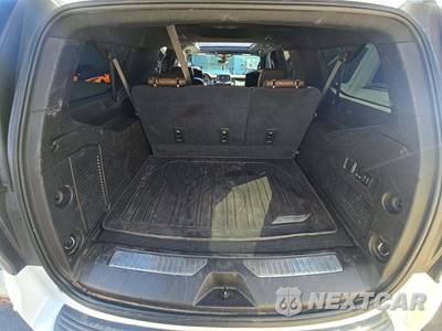 2021 Chevrolet Suburban High Country 3LZ - zdjęcie 15 z 27 - miniatura